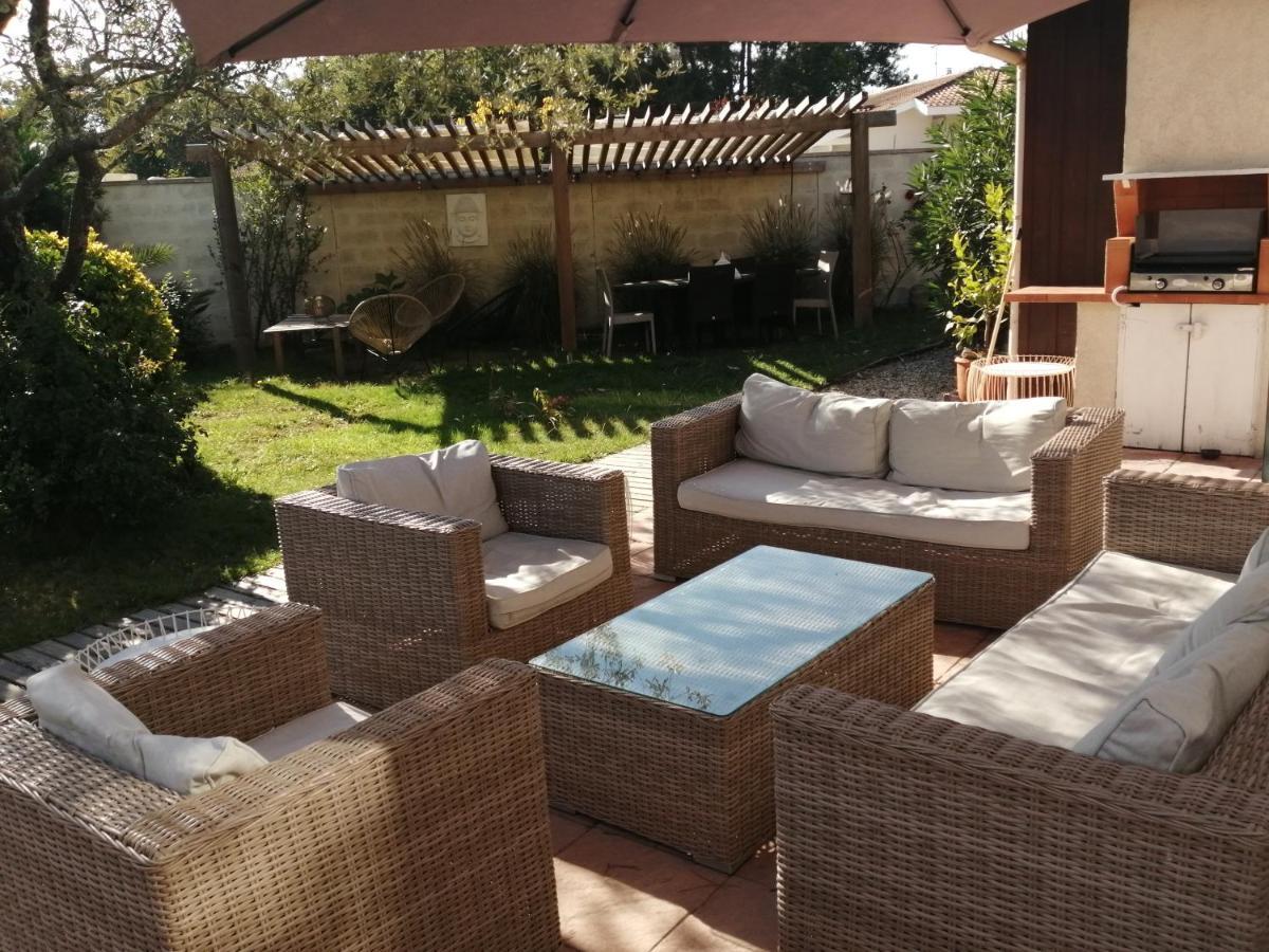 Maison Familiale En Bois Avec Piscine, Proche Du Bassin 居让梅斯特拉 外观 照片