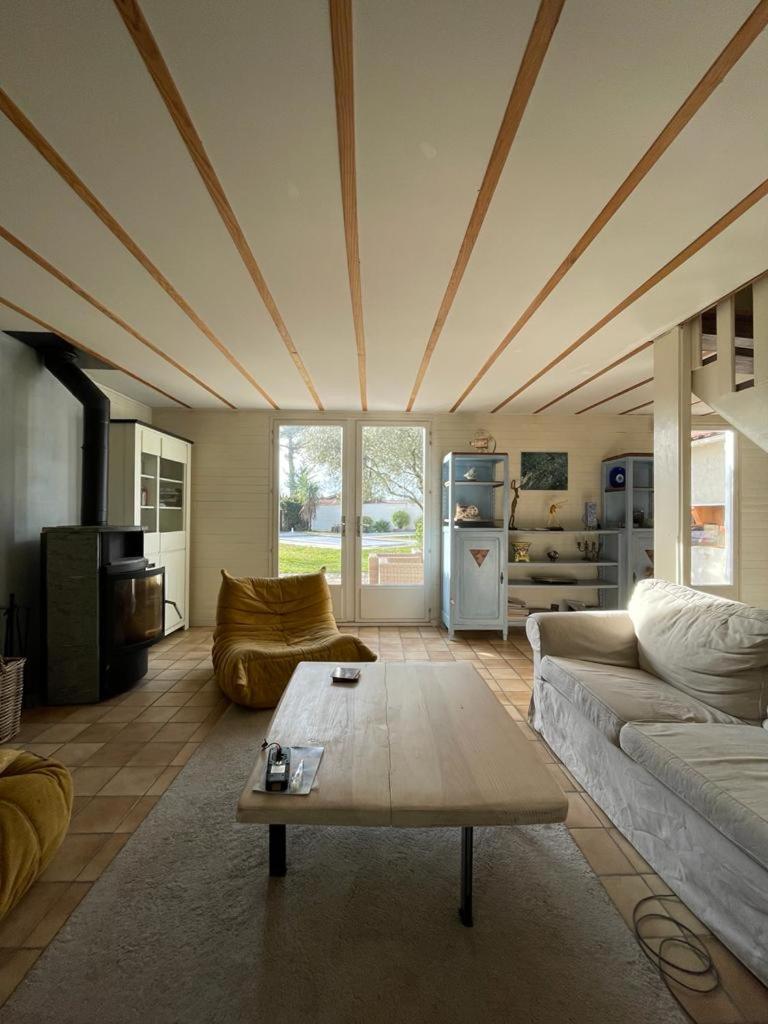 Maison Familiale En Bois Avec Piscine, Proche Du Bassin 居让梅斯特拉 外观 照片